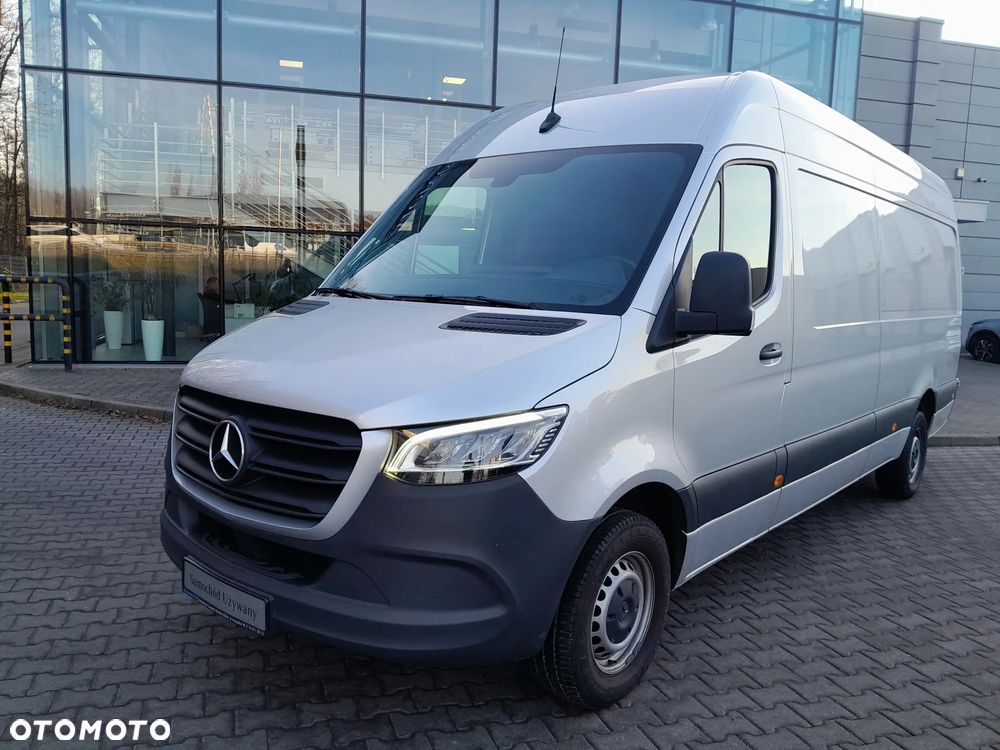 Mercedes-Benz Sprinter - 2