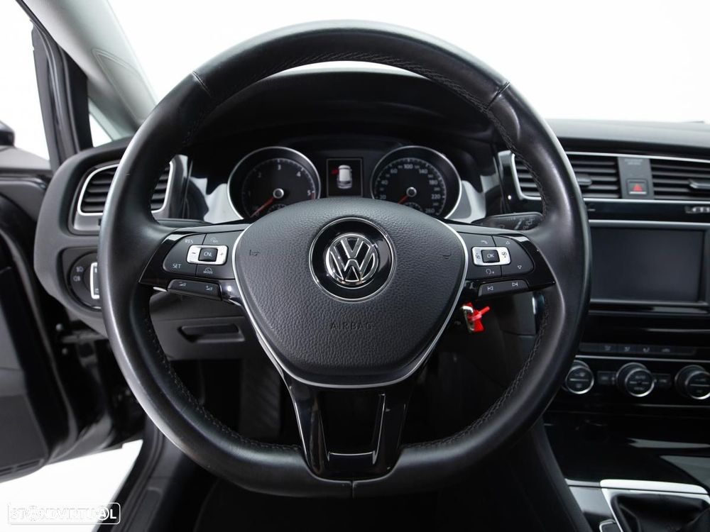 Volkswagen Golf — fotografia 14