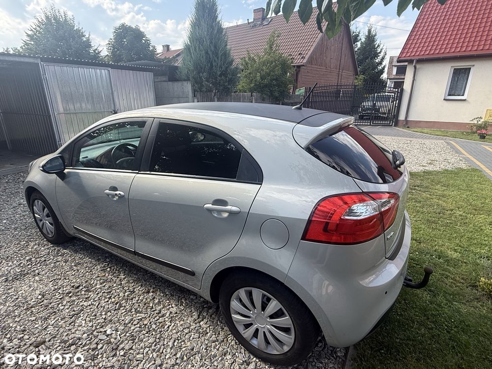 Kia Rio - 3