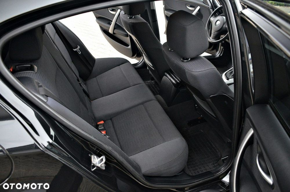 BMW Seria 1 - 18