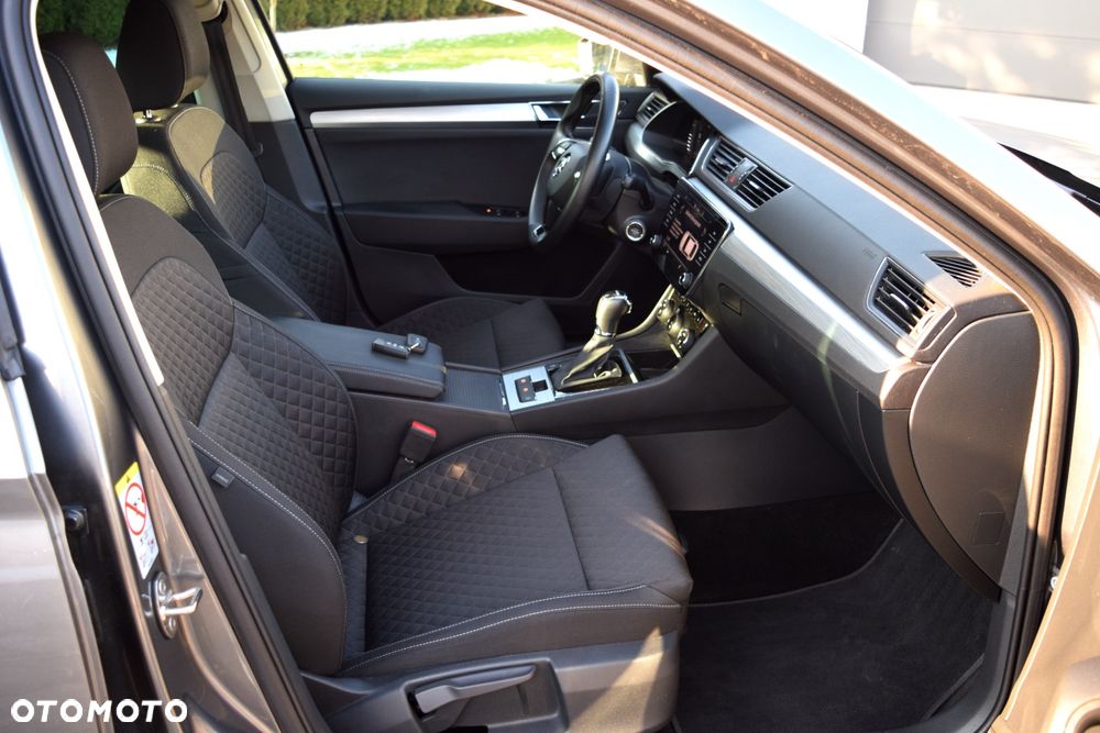 Skoda Superb 1.5 TSI Sportline DSG - 18