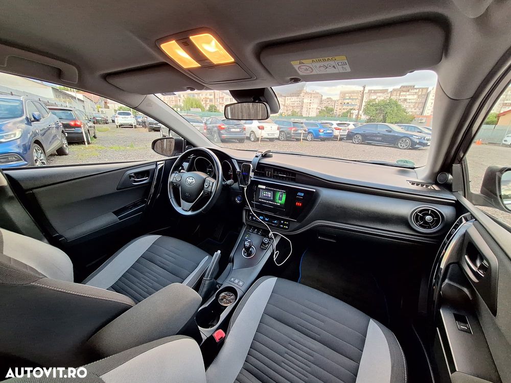 Toyota Auris - 27