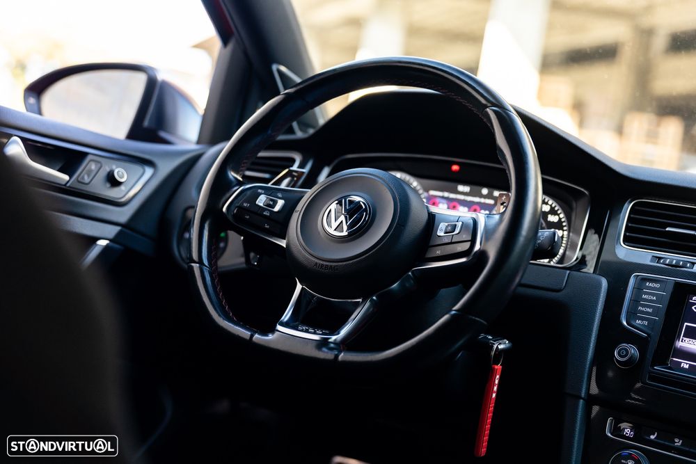 VW Golf GTI Performance BlueMotion DSG - 21