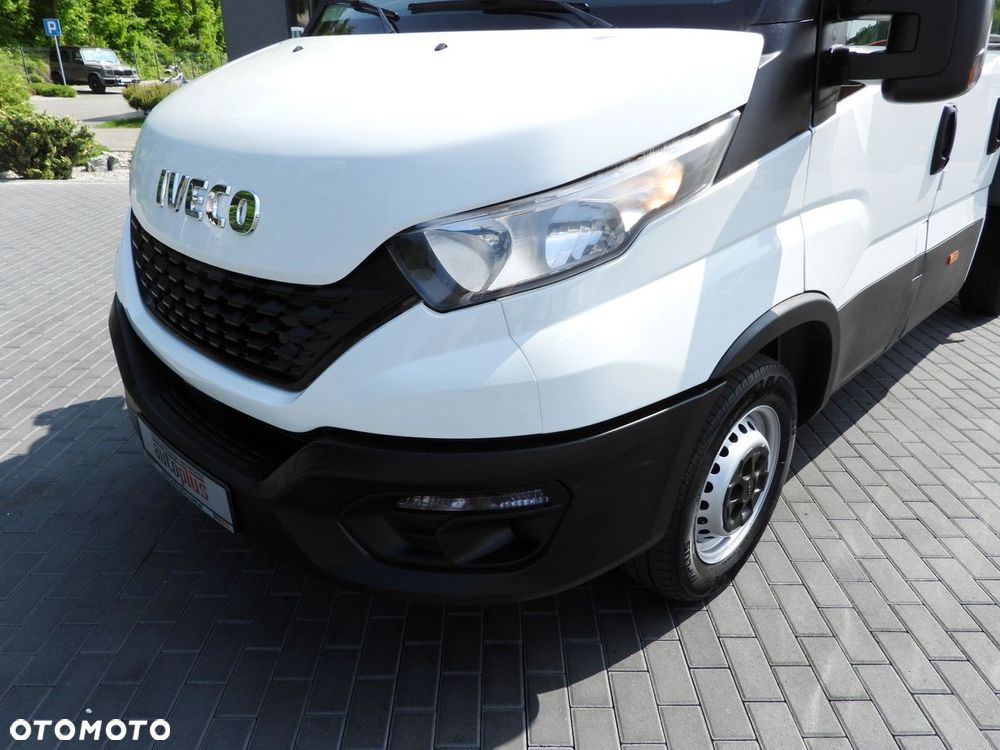 Iveco DAILY 35S12 SKRZYNIA PODWÓJNA KABINA DOKA 7 MIEJSC KLIMATYZACJA  120KM - 18