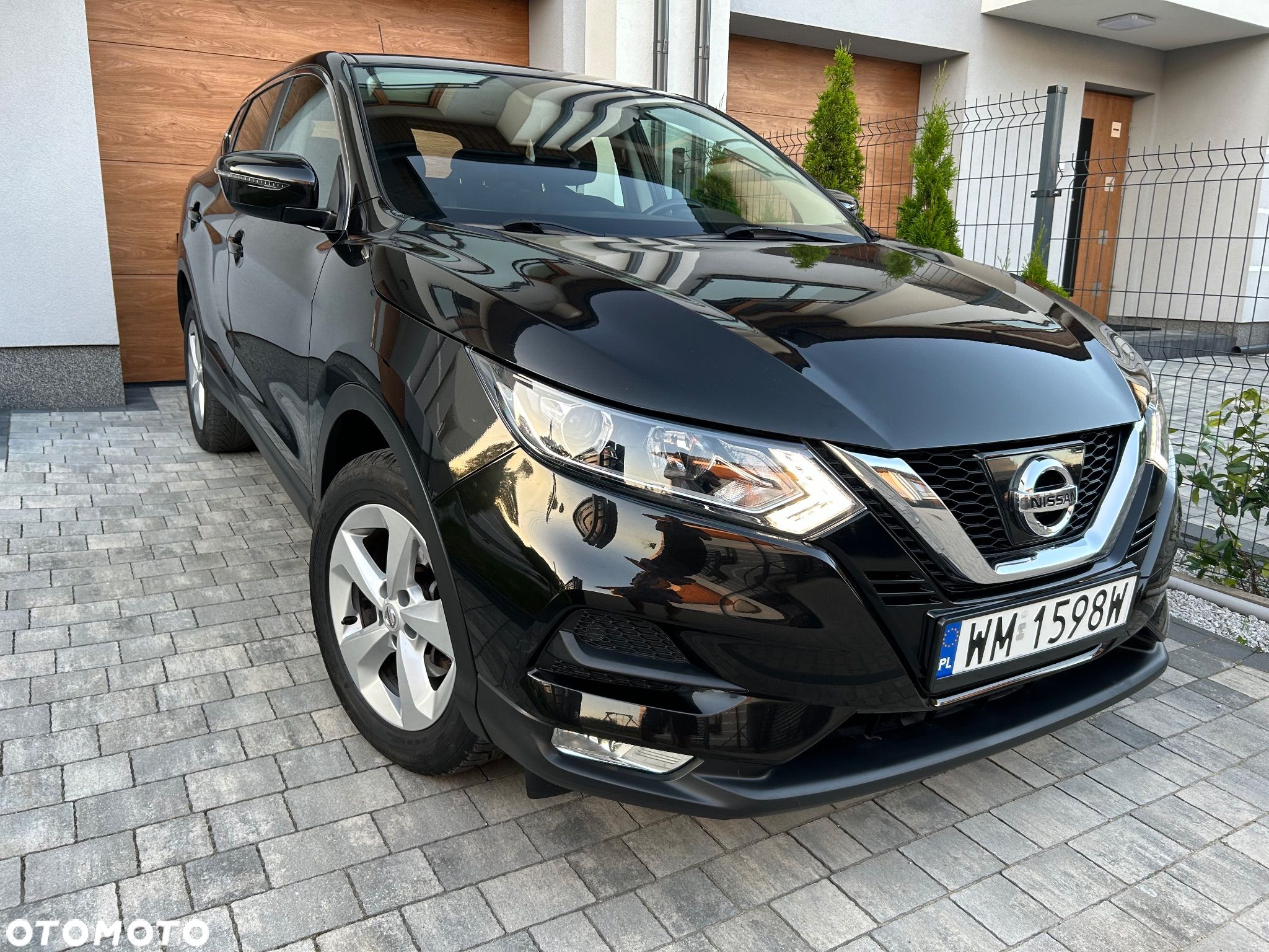 Nissan Qashqai 1.6 DIG-T Acenta - 1