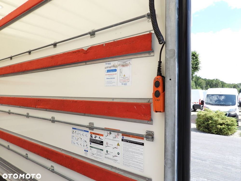 Renault MASTER KONTENER WINDA 8 PALET TEMPOMAT LEDY BLIŹNIACZE KOŁA KLIMATYZACJA  165KM - 26