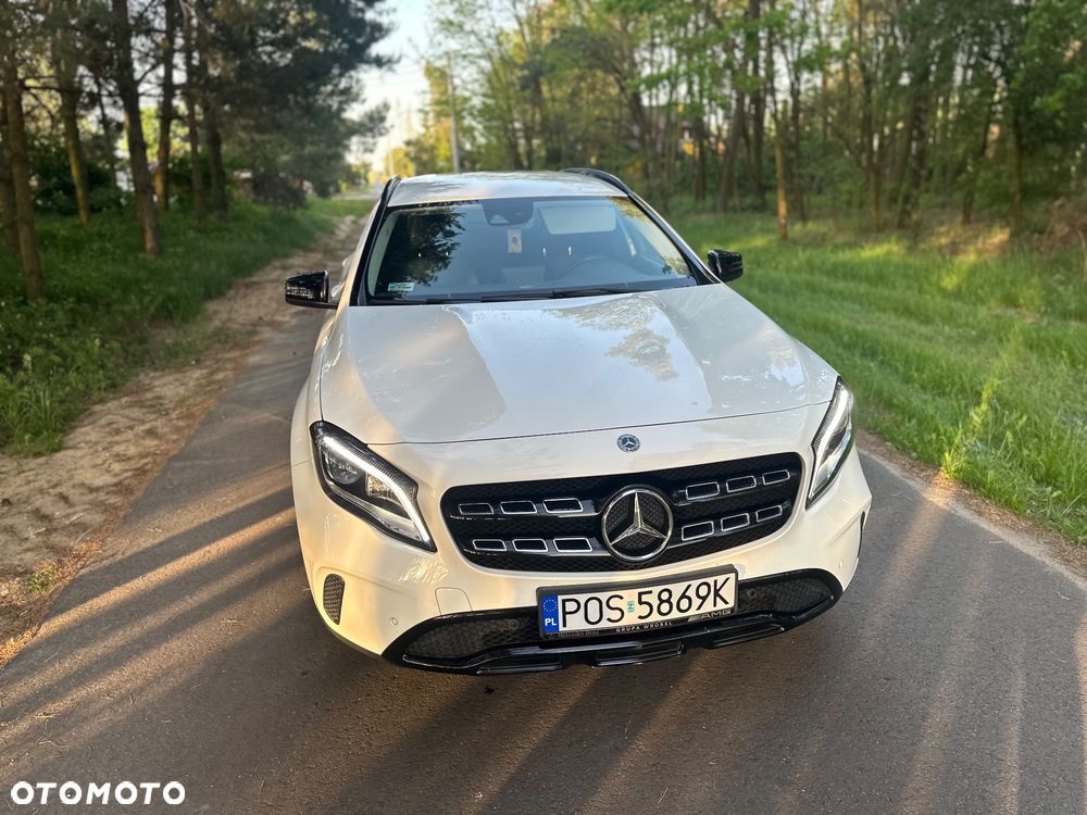 Mercedes-Benz GLA 180 7G-DCT Urban - 5
