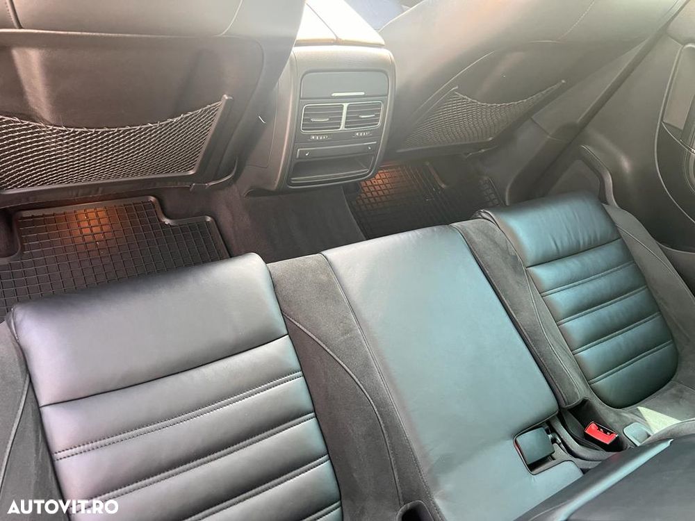 Volkswagen Touareg - 8