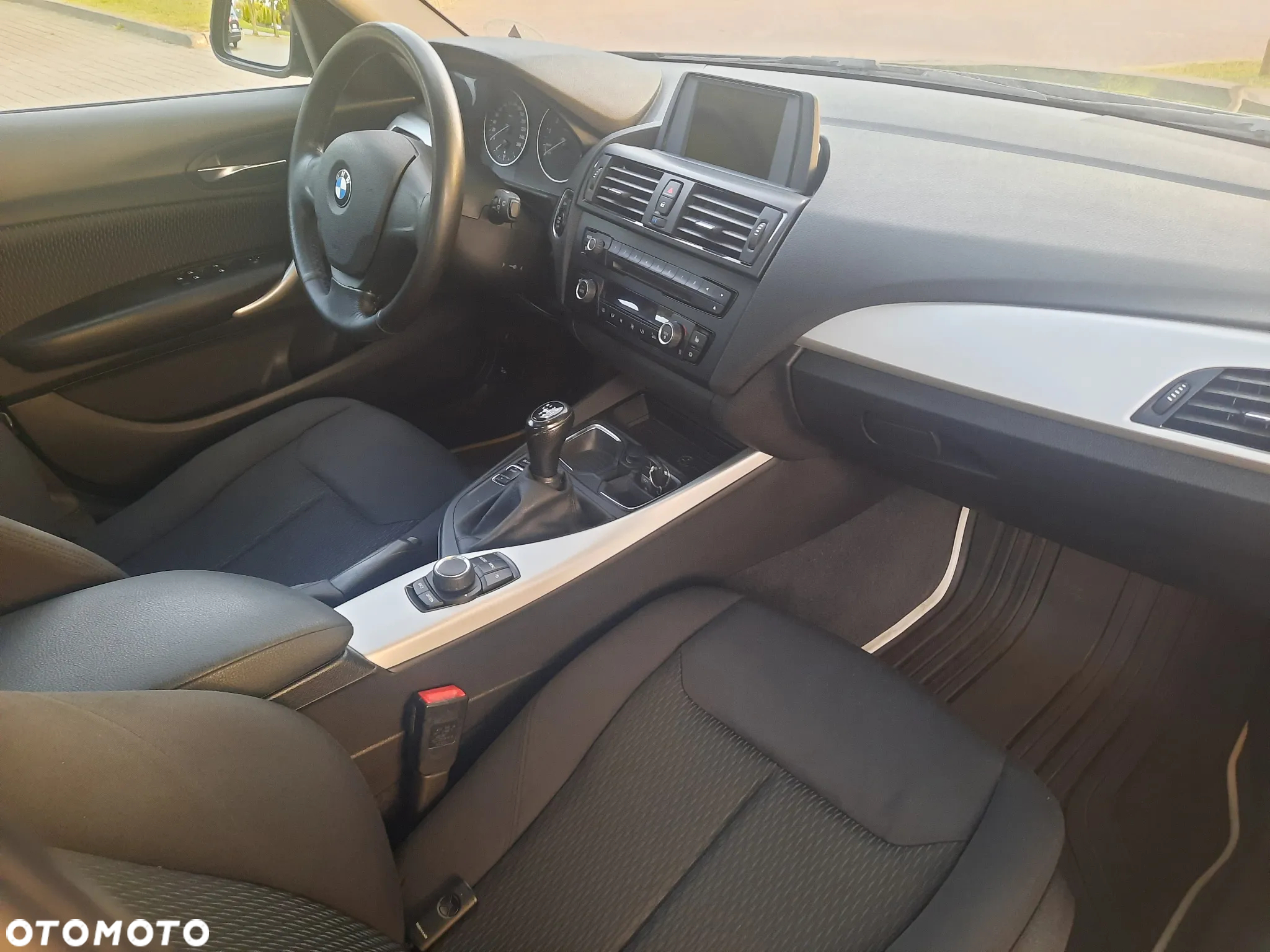 BMW Seria 1 116i - 4