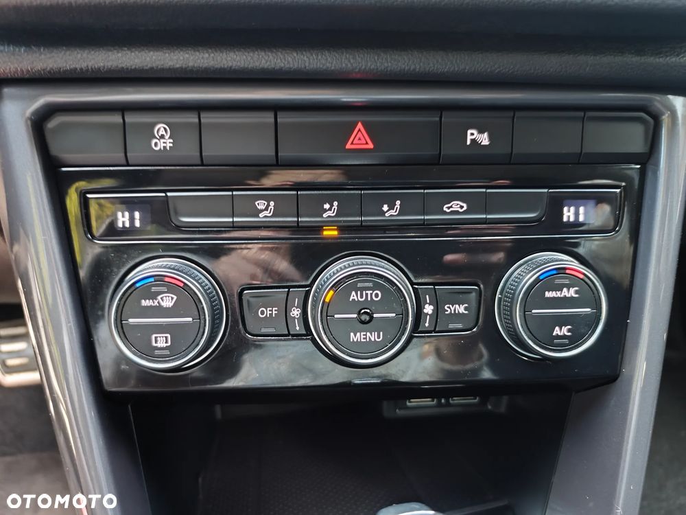 Volkswagen T-Roc - 27