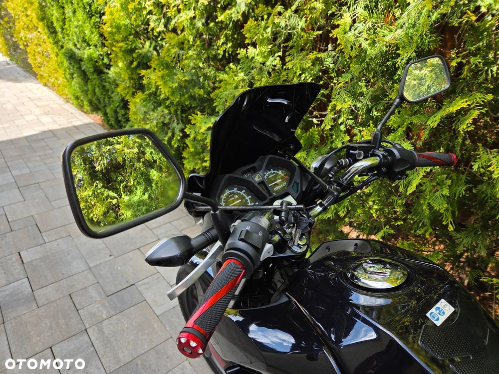 Honda CB - 12