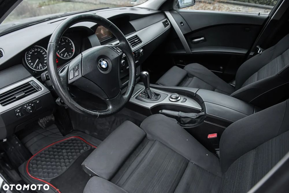BMW Seria 5 525i - 5