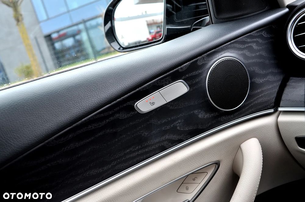 Mercedes-Benz Klasa E 200 9G-TRONIC Avantgarde - 28