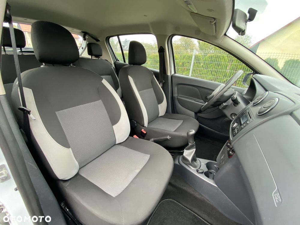 Dacia Sandero 1.2 16V 75 Essentiel - 15