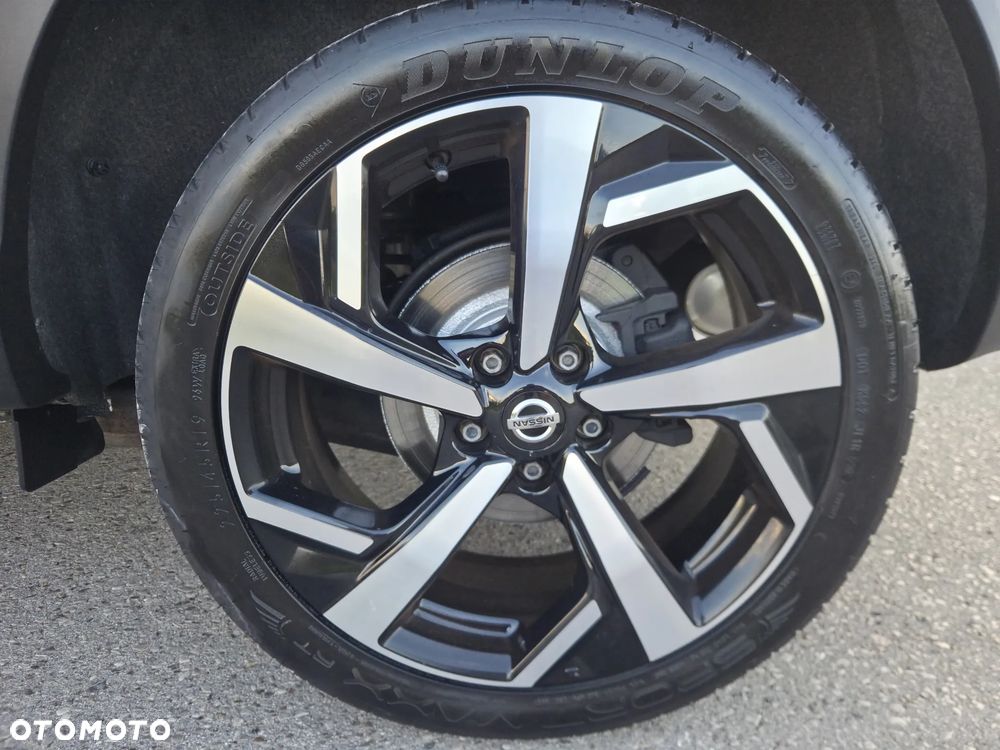 Nissan Qashqai 1.3 DIG-T N-Connecta DCT - 32