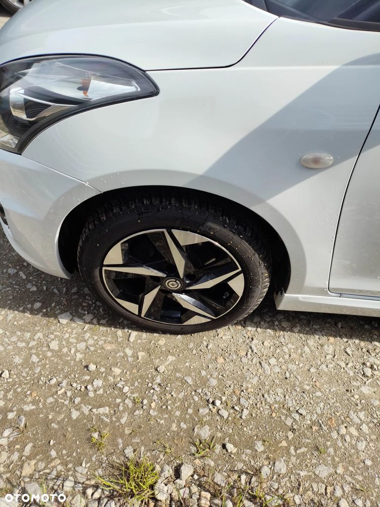 Suzuki Swift - 4