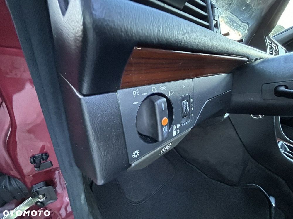 Mercedes-Benz Klasa E - 9