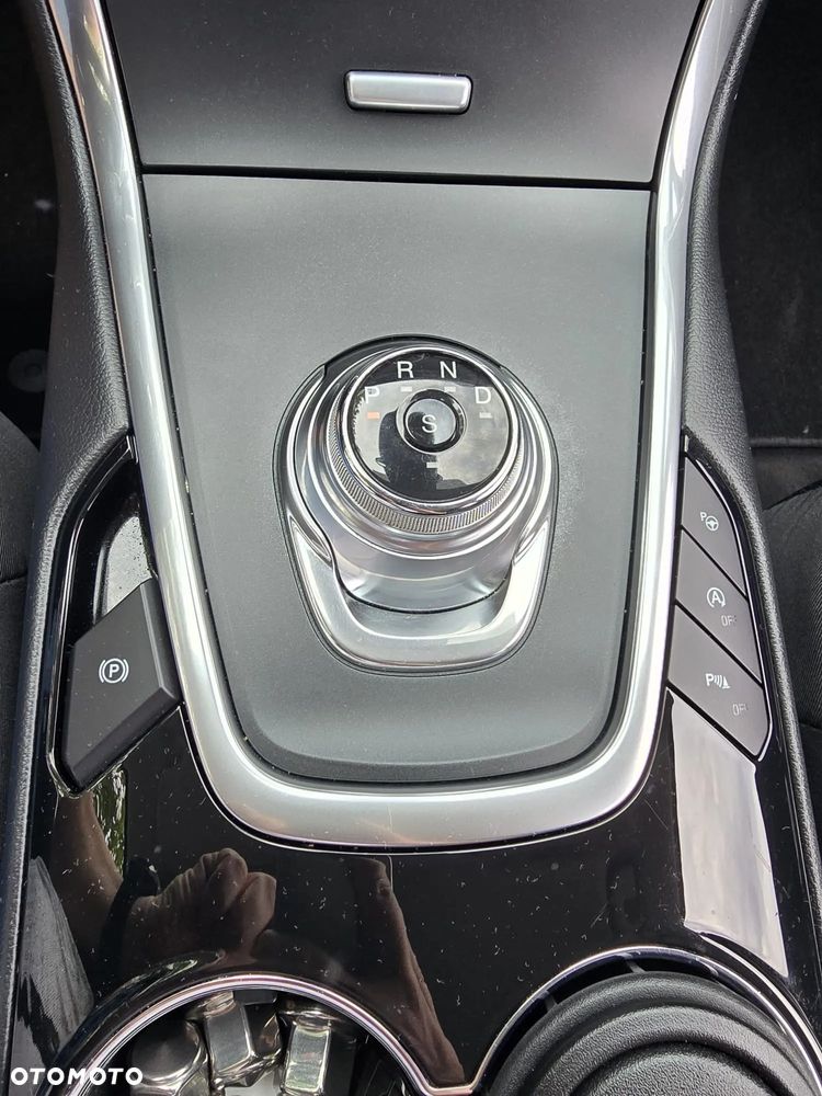 Ford S-Max 2.0 EcoBlue Titanium - 33