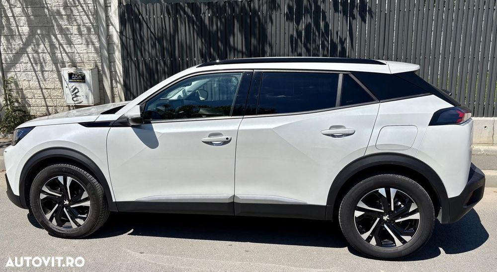 Peugeot 2008 PureTech 130 EAT8 Allure - 2