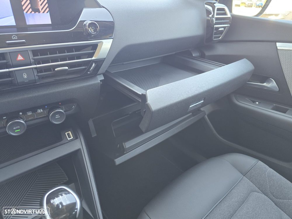 Citroën C4 1.2 PureTech Plus - 24