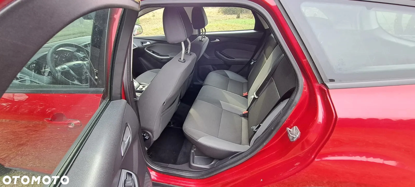 Ford Focus 1.6 TDCi DPF SYNC Edition - 9