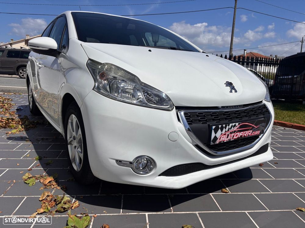 Peugeot 208 1.4 HDi Allure - 3