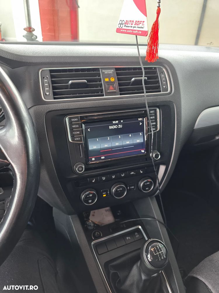 Volkswagen Jetta 1.2 TSI Comfortline - 12