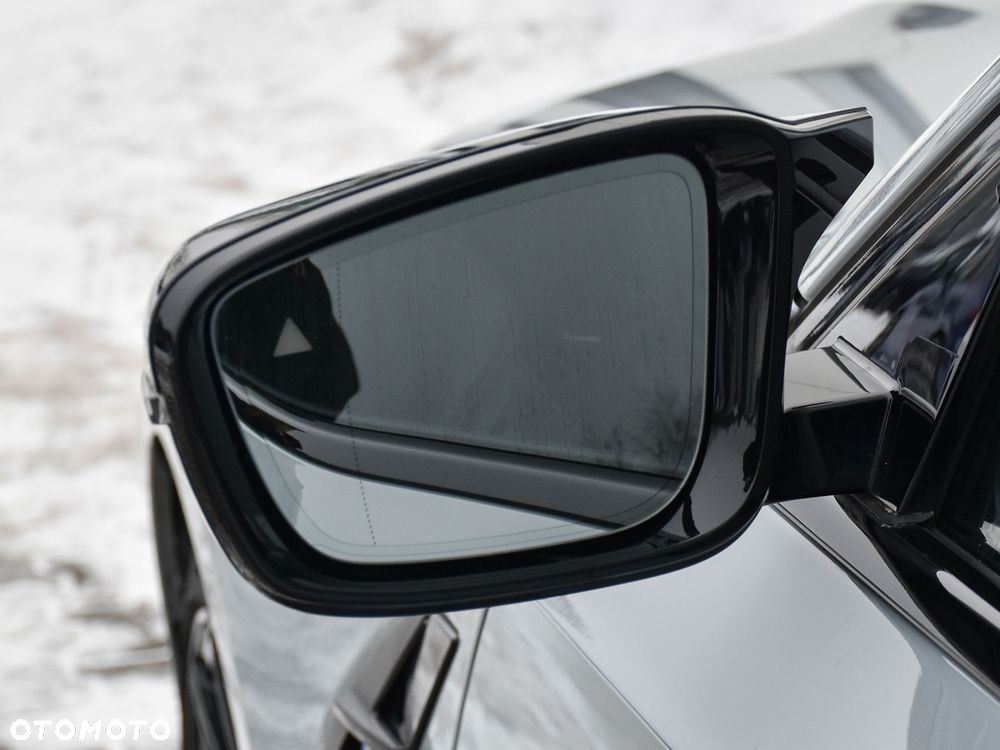 BMW M3 M Competition xDrive sport - 11