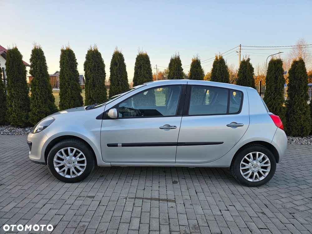 Renault Clio - 6