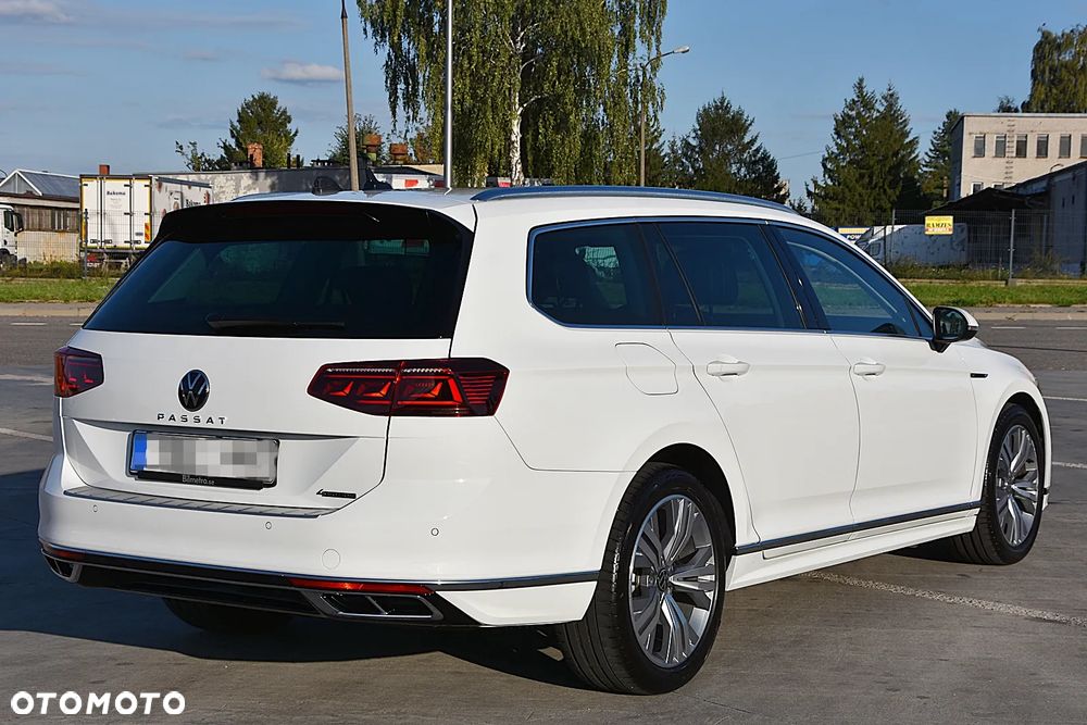 Volkswagen Passat 2.0 TDI 4Mot Elegance DSG - 11