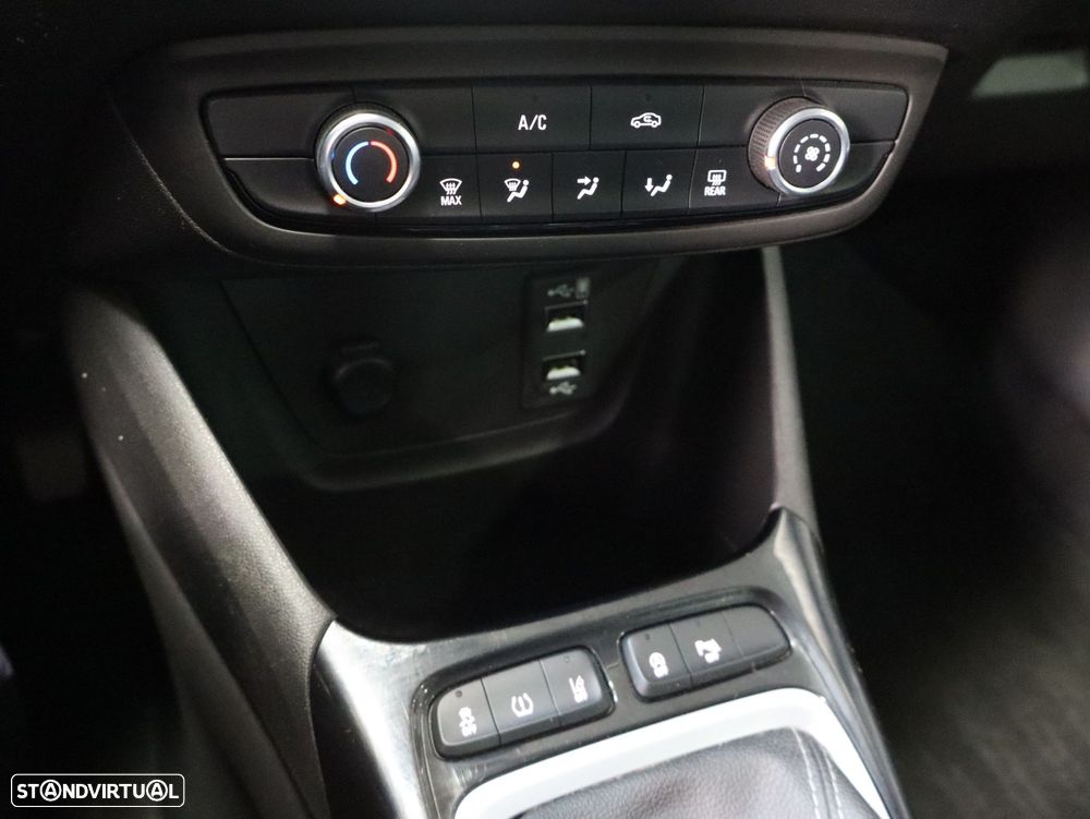 Opel Crossland 1.2 T Elegance - 14