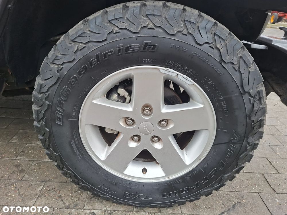 Jeep Wrangler - 14