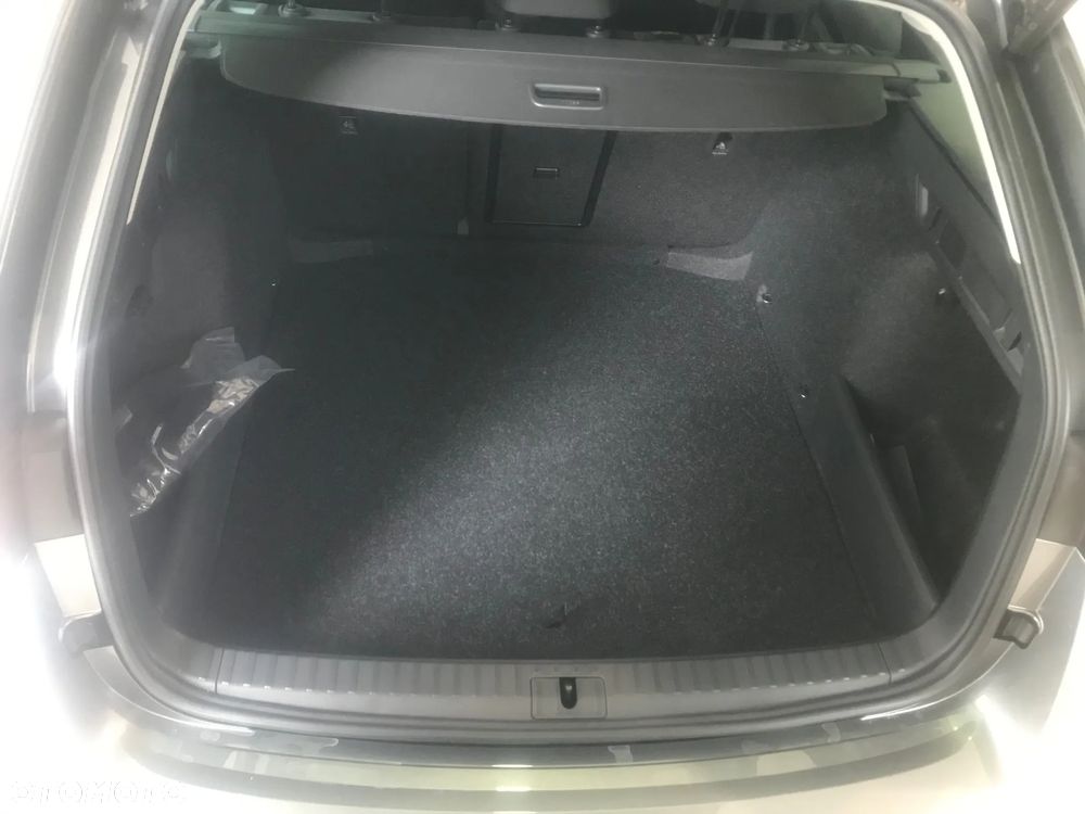 Skoda Octavia 1.5 TSI Selection - 9