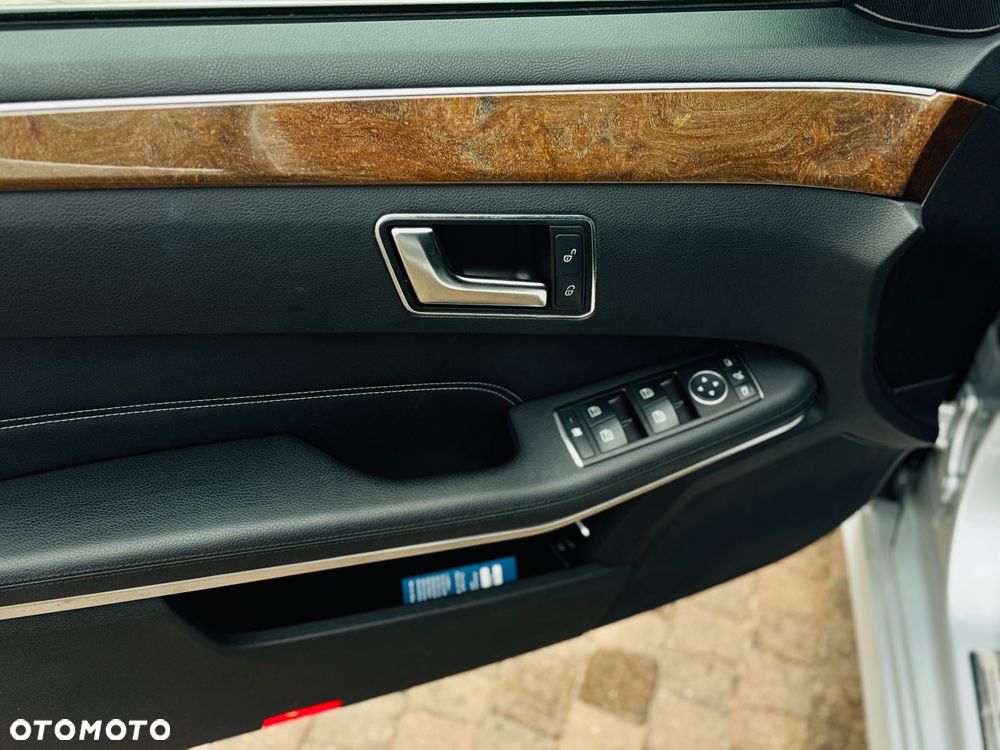 Mercedes-Benz Klasa E 200 7G-TRONIC Avantgarde - 20