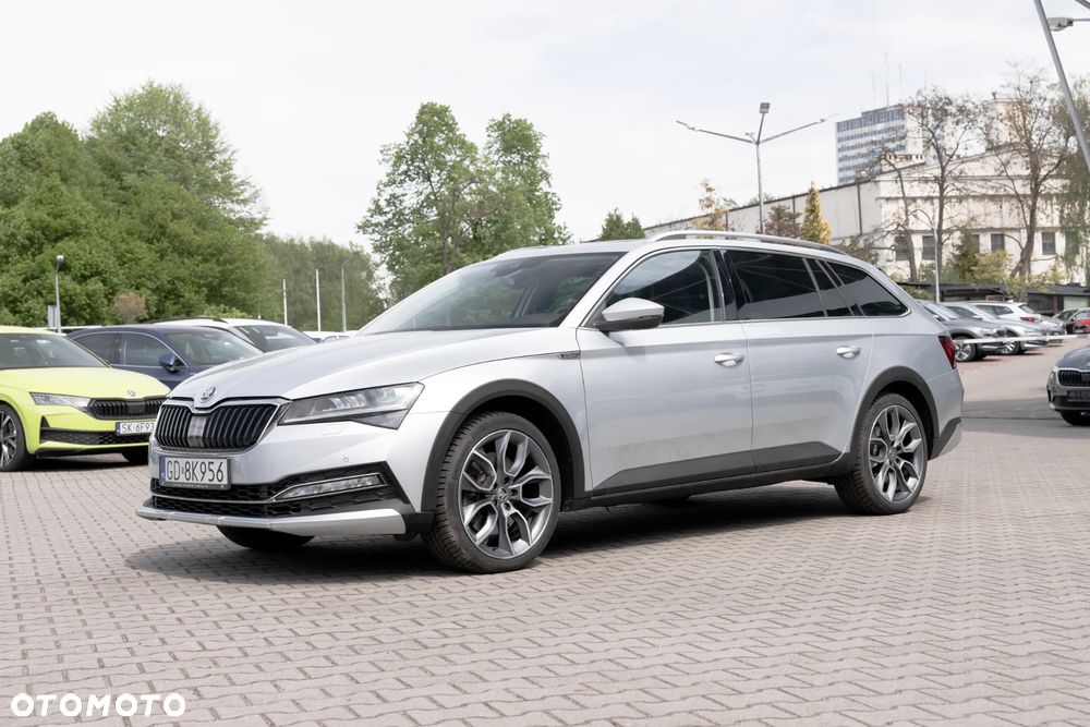 Skoda Superb 2.0 TSI 4x4 Scout DSG - 4