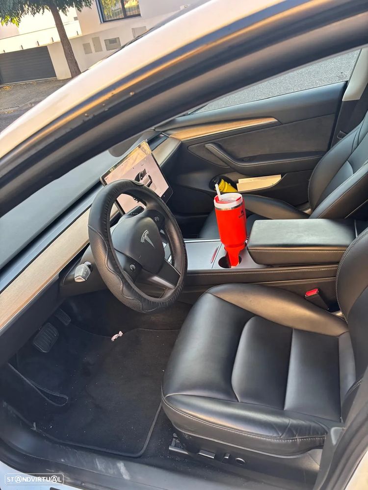 Tesla Model 3 - 6