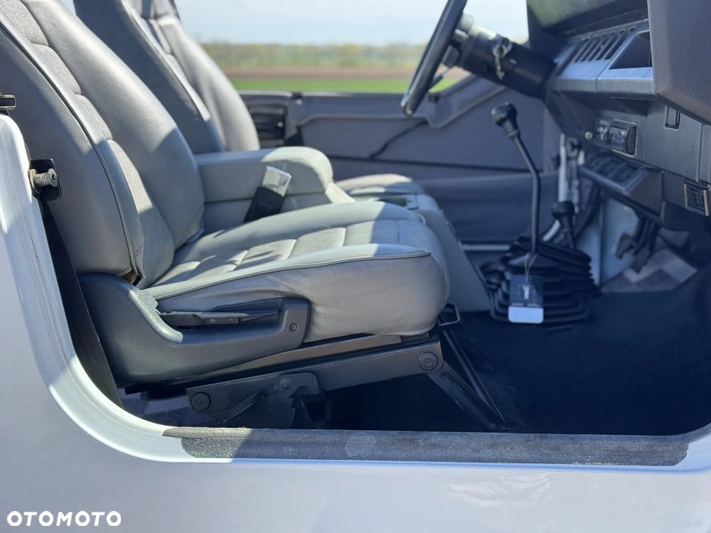 Jeep Wrangler 4.0 - 32