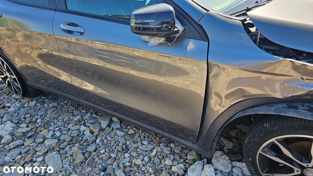 Mercedes-Benz GLA 200 (CDI) d - 11