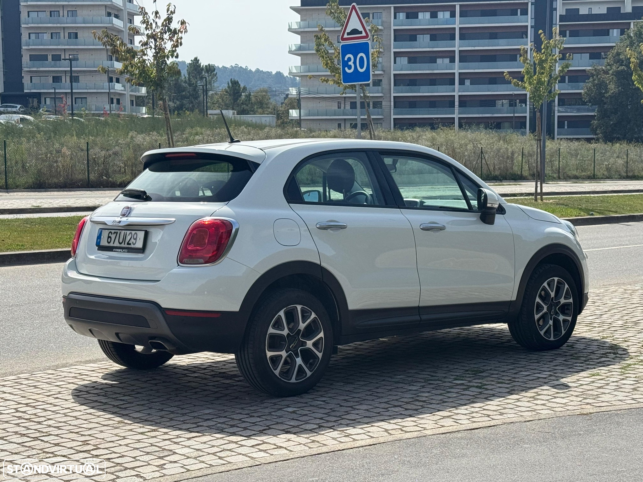 Fiat 500X 1.3 MJ City Cross J18 - 18