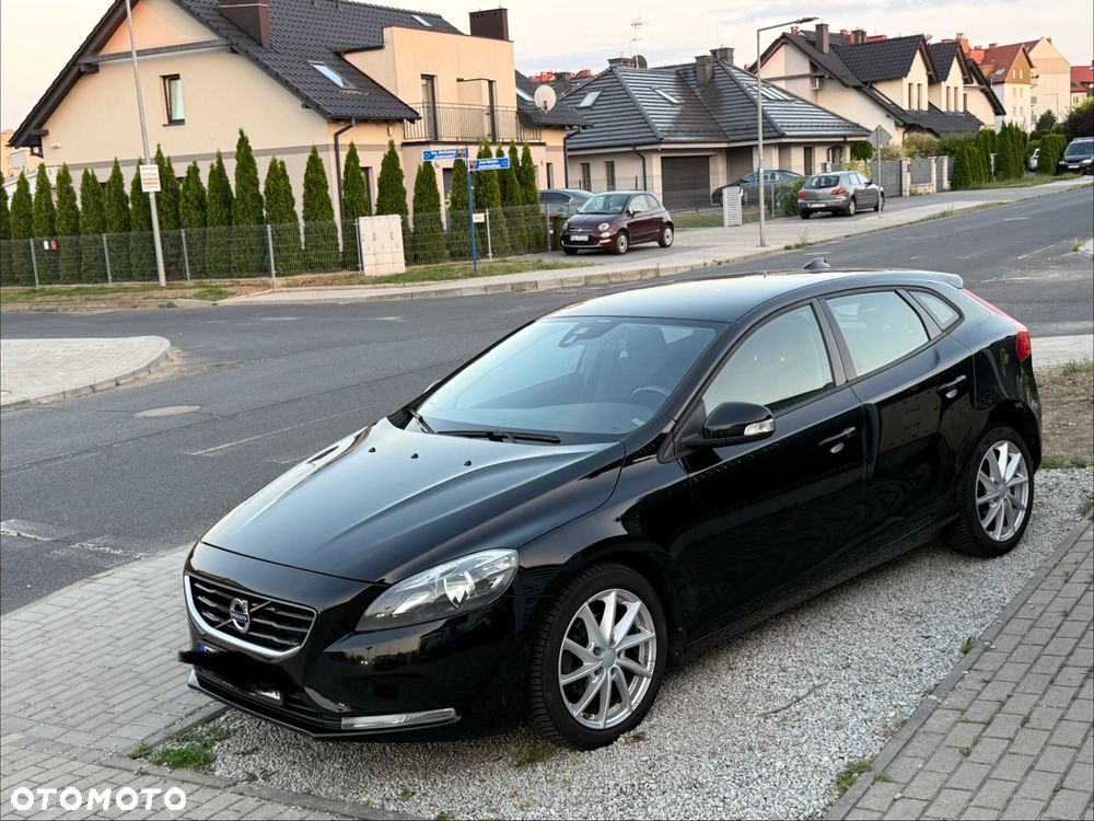 Volvo V40 D2 R-Design Summum - 5