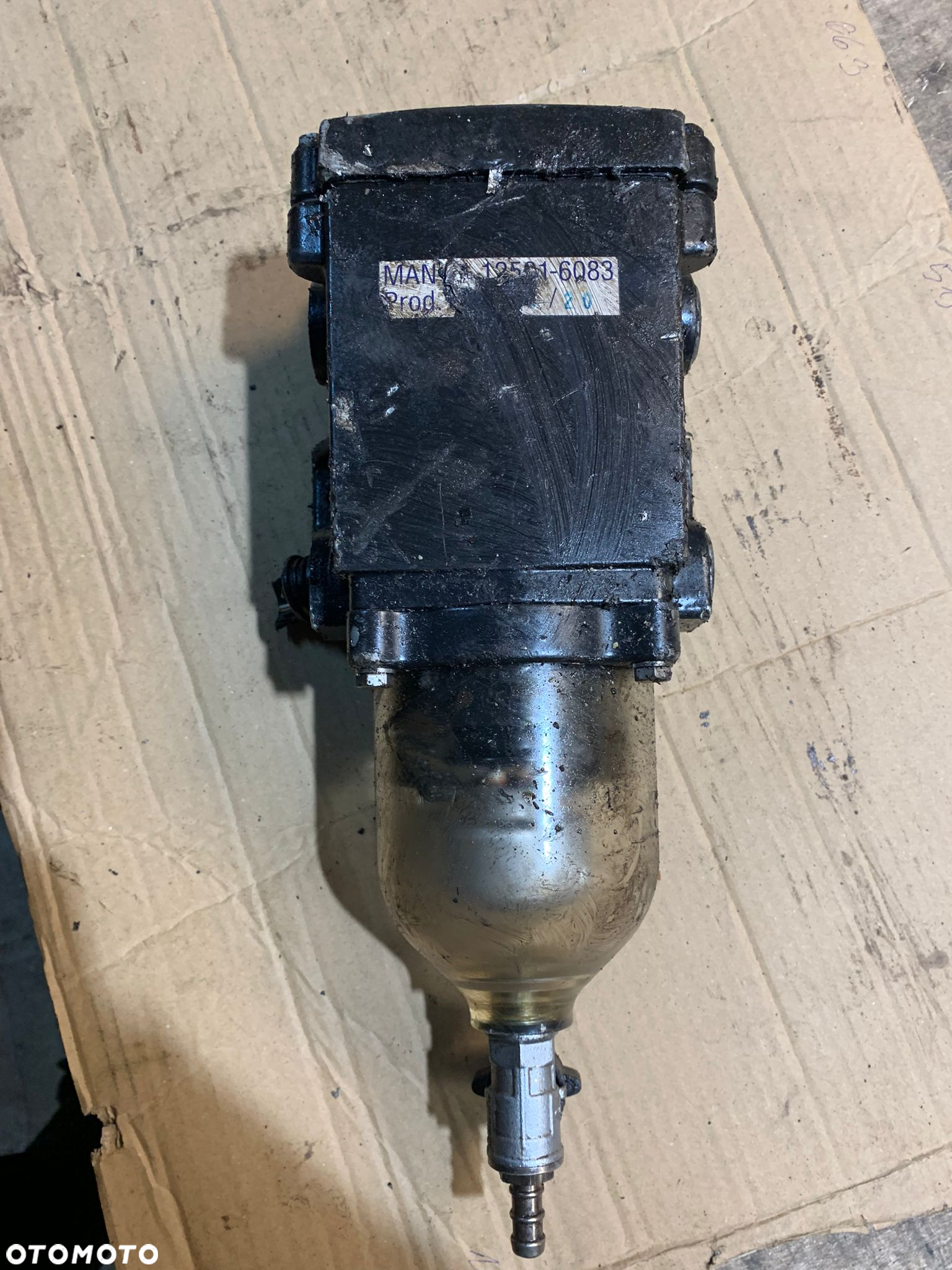 Separator wody  Filtra Paliwa 81125016083 MAN TGX TGS TGA F2000 - 3