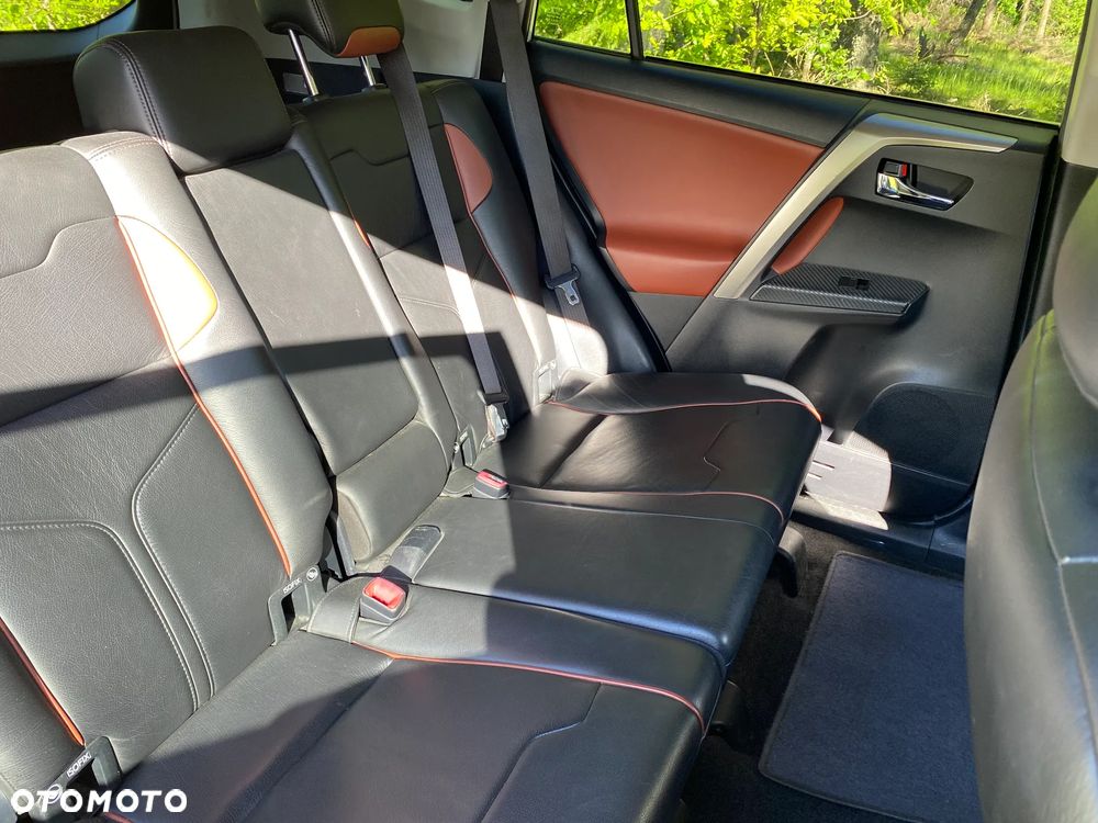 Toyota RAV4 2.0 D-4D Active - 16