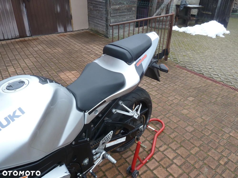 Suzuki GSX-R - 13