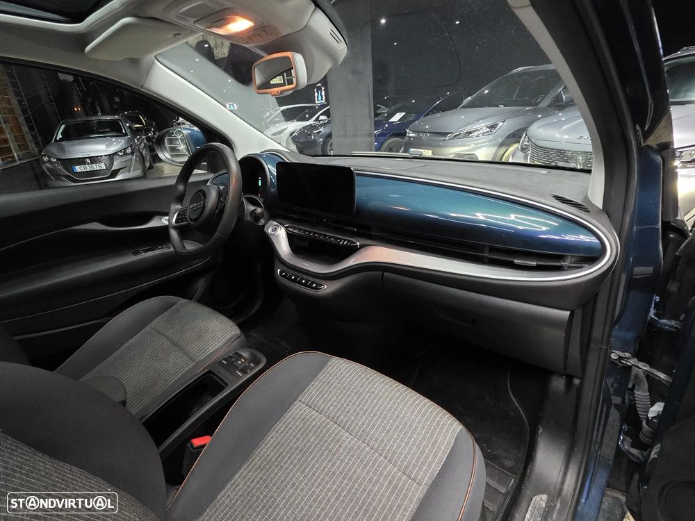 Fiat 500e 3 + 1 42 kWh Icon - 17