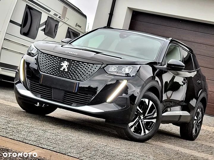 Peugeot 2008 1.5 BlueHDi Allure S&S EAT8 - 24
