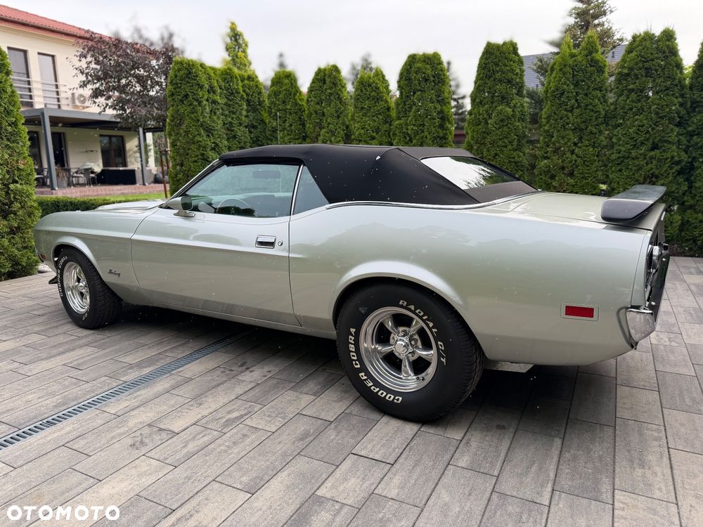 Ford Mustang - 2