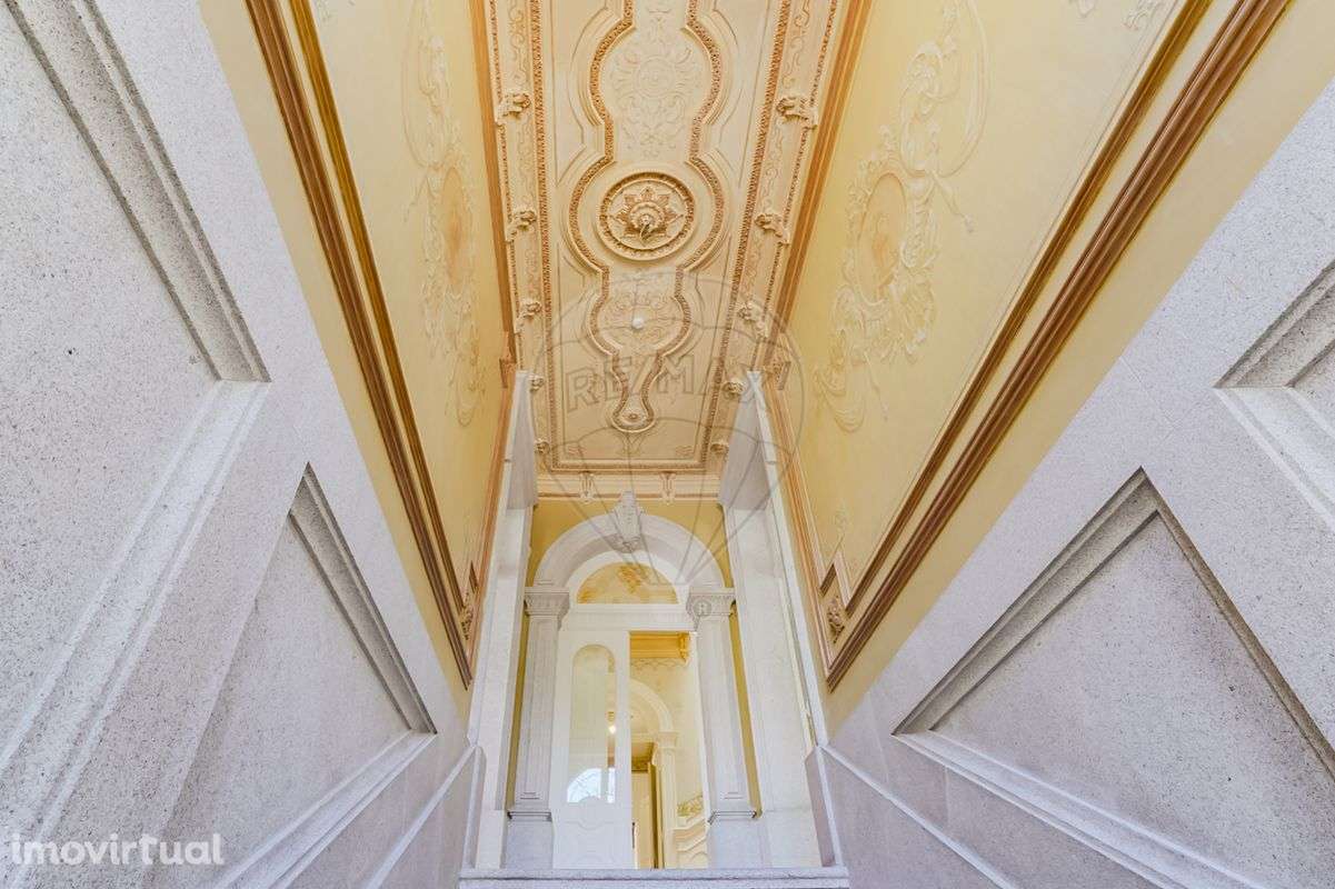 Palacete T6 para venda - Grande imagem: 3/39