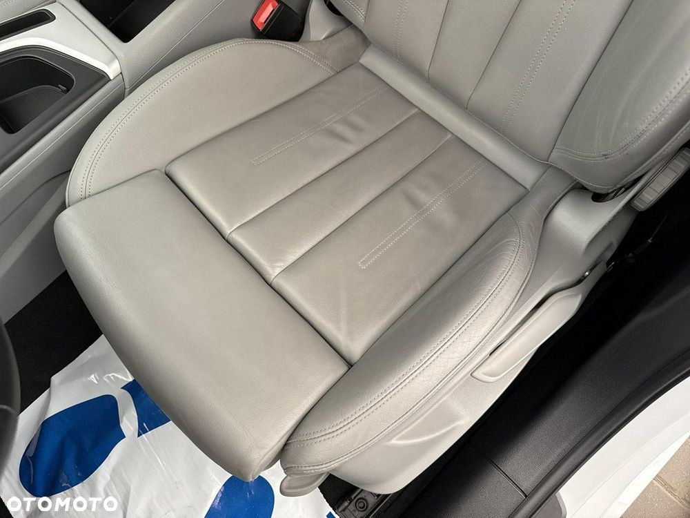 Audi A4 Limousine - 18