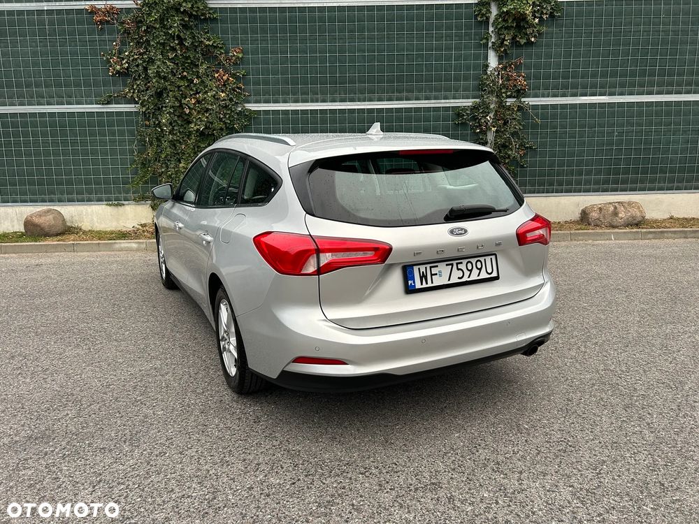 Ford Focus 1.0 EcoBoost Trend Edition - 17