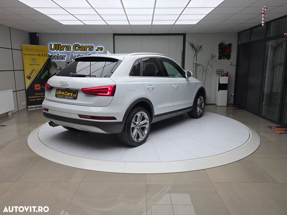 Audi Q3 2.0 TDI Quattro Stronic Sport - 5